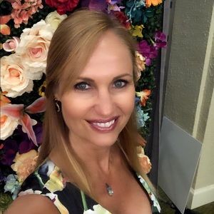 Meet your Posher, Trudy